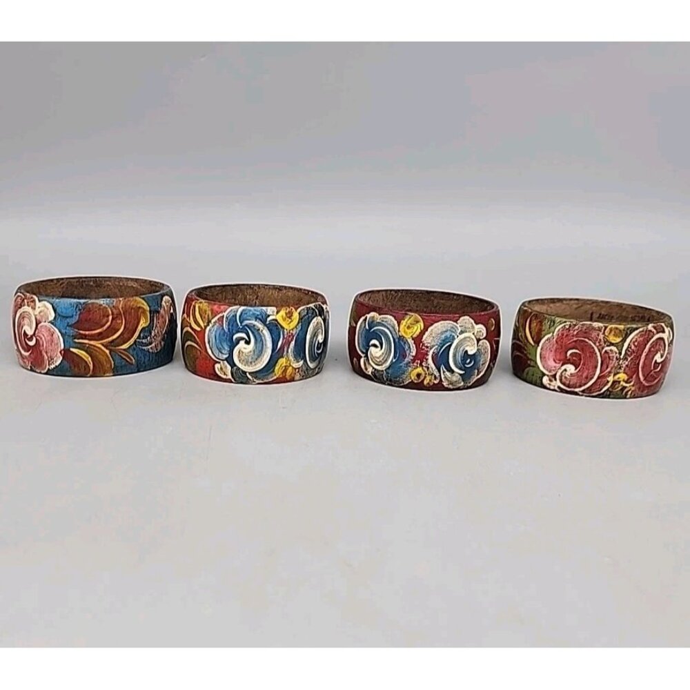 Vintage Set Of 4 Leather Napkin Rings Hand Painted Floral Weathered West Germany